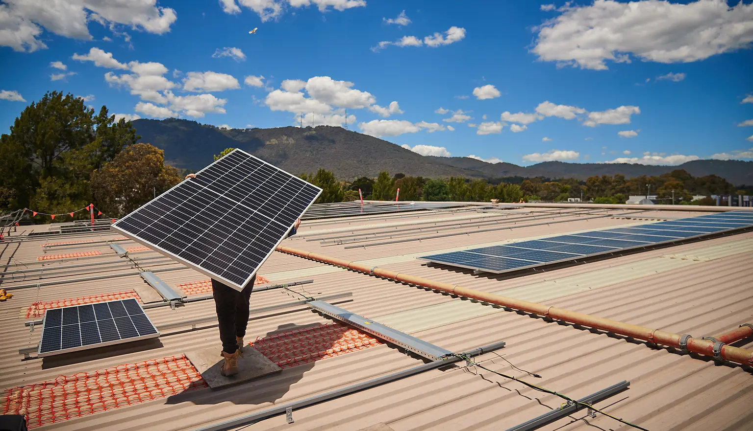 20220321-henkel-australia-kilsyth-solar-panels-roof