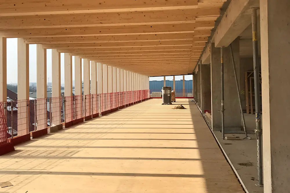 The wood-concrete building “The Pulse” in France while under construction